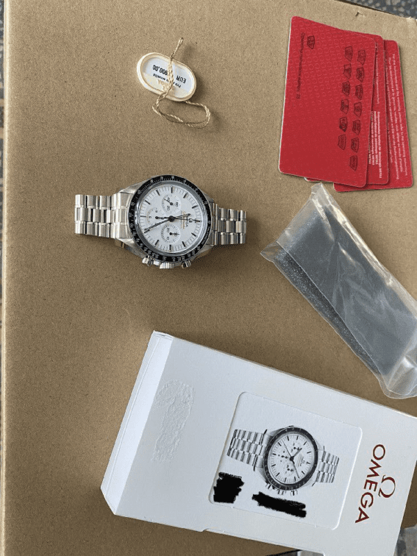 Omega Speedmaster Moonwatch White